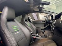Usado Mercedes A180 109 CV (80 kW) 2017 Blanco Berlina