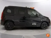 Usado Citroën Berlingo Shine 130 CV (95 kW) 2023 Marrón Monovolumen