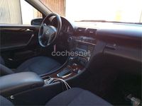 Usado Mercedes C220 Elegance 143 CV (105 kW) 2005 Azul Berlina