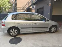Usado Honda Civic ES 110 CV (80 kW) 2005 Gris / plata Berlina
