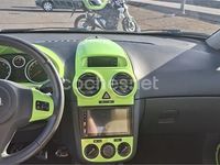Usado Opel Corsa Sport 90 HP (66 kW) 2007 Verde Citadino
