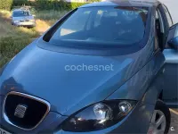 Usado Seat Altea Reference 105 CV (77 kW) 2004 Gris / plata Monovolumen