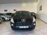 Usado Peugeot 3008 Premium 110 CV (80 kW) 2009 Negro Familiar