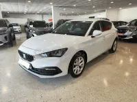 Usado Seat Leon Style 116 CV (85 kW) 2025 Blanco Berlina