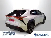 Usado Toyota bZ4X Plus 150 kW (204 CV) 2023 Gris plata SUV