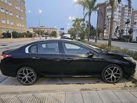 Usado Renault Latitude Initiale 173 CV (127 kW) 2014 Negro Berlina