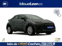 Usado Toyota C-HR Active 140 CV (102 kW) 2024 Gris / plata SUV