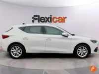 Usado Seat Leon Style 150 CV (110 kW) 2025 Blanco Berlina