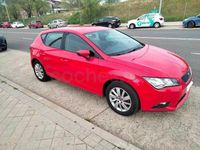 Usado Seat Leon Reference 105 CV (77 kW) 2014 Rojo Berlina