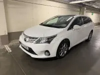Usado Toyota Avensis Executive 124 CV (91 kW) 2013 Blanco Familiar