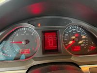 Usado Audi A6 140 CV (102 kW) 2005 Gris / plata Berlina
