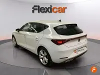 Usado Seat Leon Style 110 CV (80 kW) 2022 Blanco Utilitario