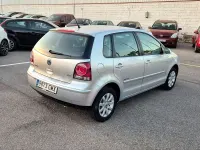 Usado VW Polo United 70 CV (51 kW) 2009 Gris / plata Utilitario