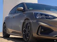 Usado Ford Focus ST-Line 120 CV (88 kW) 2018 Gris / plata Berlina