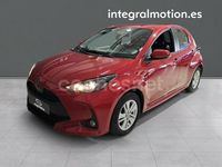 Usado Toyota Yaris Edition 125 CV (91 kW) 2024 Rojo Berlina