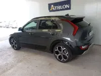 Usado Kia Niro 141 CV (103 kW) 2023 Gris SUV