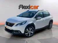 Usado Peugeot 2008 Active 100 CV (73 kW) 2019 Blanco SUV