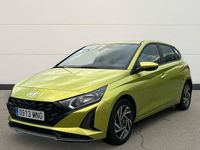 Usado Hyundai i20 100 CV (73 kW) 2024 Verde Utilitario