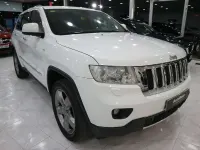 Usado Jeep Grand Cherokee Overland 249 CV (183 kW) 2012 Blanco SUV