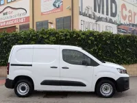 Usado Peugeot Partner Premium 102 CV (75 kW) 2020 Blanco Monovolumen