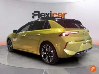 Usado Opel Astra Ultimate 179 HP (131 kW) 2022 Amarelo Citadino