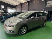 Usado Peugeot 5008 Premium 150 CV (110 kW) 2010 Beige Monovolumen