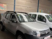 Usado Dacia Duster Ambiance 90 CV (66 kW) 2015 Gris / plata SUV