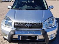 Usado Toyota RAV4 129 CV (94 kW) 2000 Gris / plata Familiar