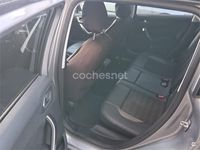 Usado Peugeot 2008 Allure 100 CV (73 kW) 2017 Gris / plata SUV