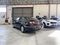 Usado VW Passat Advance 122 CV (89 kW) 2009 Negro Berlina