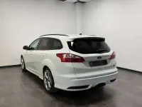 Usado Ford Focus ST 250 CV (183 kW) 2013 Blanco Familiar