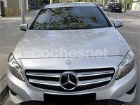 Usado Mercedes A180 116 CV (85 kW) 2013 Gris / plata Monovolumen