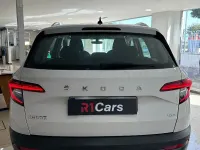 Usado Skoda Karoq Ambition 150 CV (110 kW) 2021 Blanco SUV