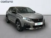 Usado Peugeot 3008 Allure 130 CV (95 kW) 2019 Gris / plata SUV