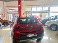 Usado Dacia Sandero Essentiel 91 CV (66 kW) 2022 Rojo Berlina