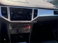 Usado VW Golf Sportsvan Advance 115 CV (84 kW) 2018 Blanco Monovolumen