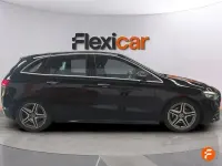 Usado Mercedes B200 150 CV (110 kW) 2023 Negro Utilitario