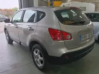 Usado Nissan Qashqai Acenta 140 CV (102 kW) 2008 Gris / plata SUV