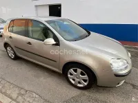 Usado VW Golf IV Highline 105 CV (77 kW) 2004 Beige Berlina