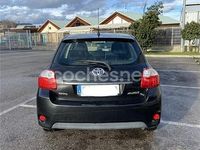 Usado Toyota Auris Luna 90 CV (66 kW) 2011 Negro Utilitario