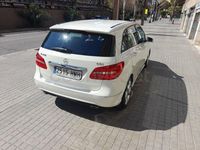 Usado Mercedes B200 140 CV (102 kW) 2012 Blanco Monovolumen