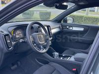 Nuevo Volvo XC40 Plus 197 CV (144 kW) 2025 Verde SUV