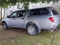 Usado Mitsubishi L200 Intense+ 136 CV (100 kW) 2010 Gris / plata Pickup/Camioneta