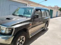 Usado Mitsubishi Montero 125 CV (91 kW) 1998 Negro SUV