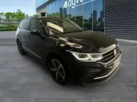 Usado VW Tiguan Life 122 CV (89 kW) 2022 Negro SUV