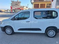 Usado Opel Combo Life Business Edition 102 CV (75 kW) 2023 Blanco Monovolumen