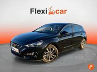 Usado Hyundai i30 120 CV (88 kW) 2023 Negro Berlina