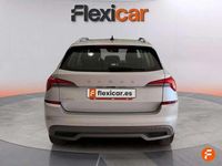 Usado Skoda Kamiq Ambition 110 CV (80 kW) 2021 Gris SUV