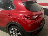 Usado Kia Stonic 100 CV (73 kW) 2019 Rojo SUV