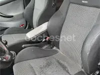 Usado Seat Toledo Stella 90 CV (66 kW) 2003 Beige Berlina